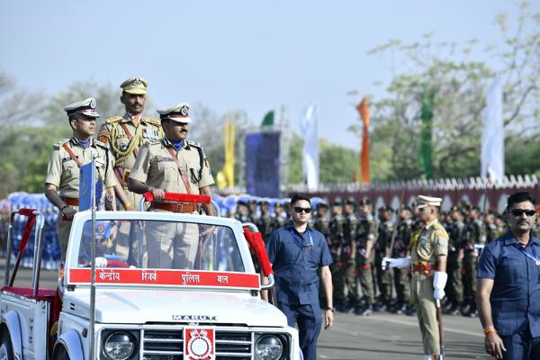   DG Parade Photos